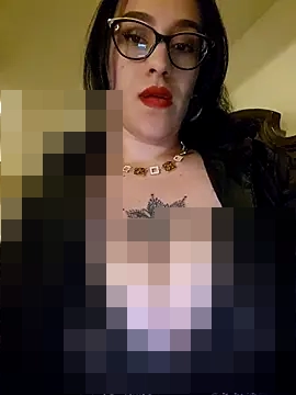 BustyVampyre's Webcam Show