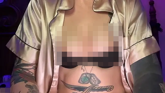 MissGoldenCartier's Webcam Show