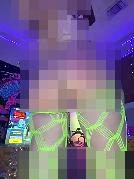 Cutiepiespanks' Webcam Show