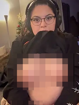 drizzypeach602's Webcam Show