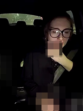 wildyoungNhorny's Webcam Show