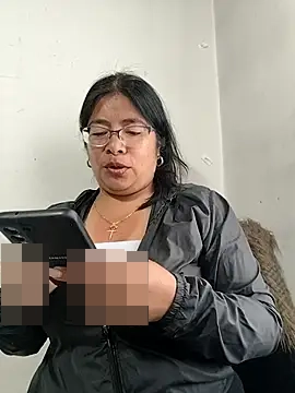 __valentina18's Webcam Show