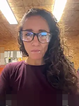 PetitemarieeThaReal's Webcam Show