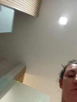 sweetsirenn's Webcam Show