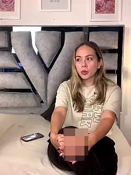 valery_and_Dani_'s Webcam Show