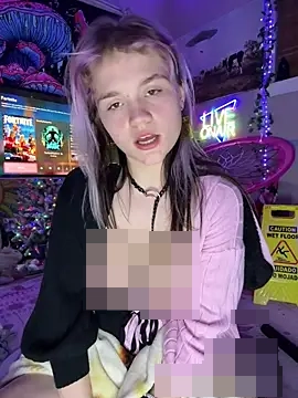 Cutiepiespanks' Webcam Show