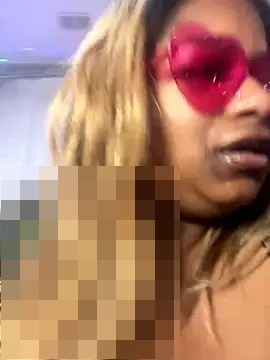 BigFineSelena's Webcam Show