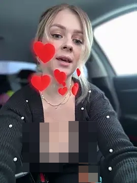 Love_Bri's Webcam Show