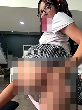 l0lita_sweet's Webcam Show