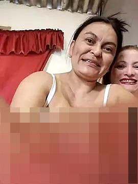 Horny-Mommy-Dirty's Webcam Show