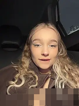 -teenytiny-'s Webcam Show