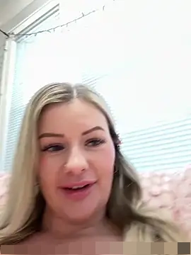 LoveShae_'s Webcam Show