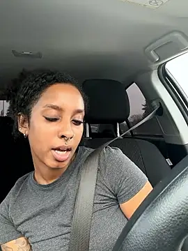 Your_Paris' Webcam Show