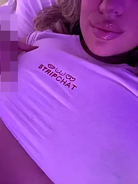 miamellycious' Webcam Show