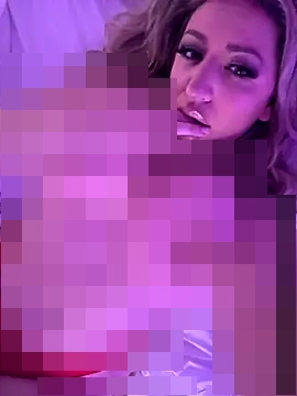 miamellycious' Webcam Show