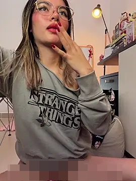 Your_Honeey's Webcam Show