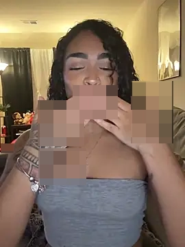 azaraxxxamor's Webcam Show