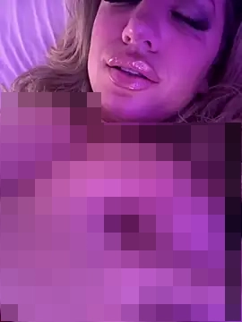 miamellycious' Webcam Show