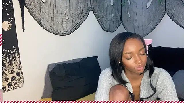 Trixie_luv1's Webcam Show