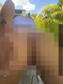 MystiqueXXX's Webcam Show