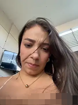 Hall_16's Webcam Show