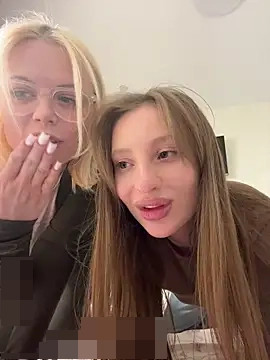 elloriah's Webcam Show