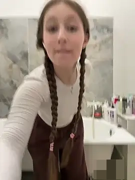 FroggyAnna's Webcam Show