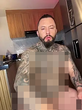 liz_and_thiago's Webcam Show