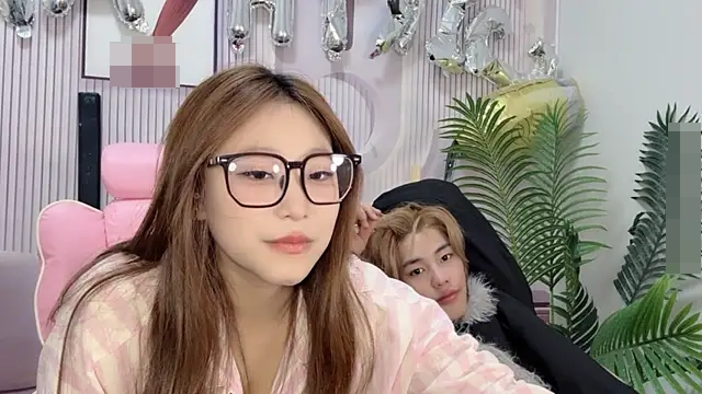 jiajia_z's Webcam Show