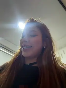 crystal_bunny7's Webcam Show