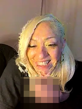 SallyCumLaude's Webcam Show