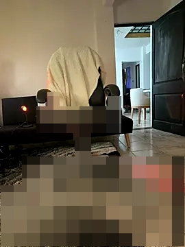 aly_golden_'s Webcam Show