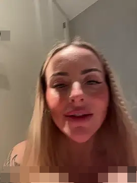 EmaSalis' Webcam Show