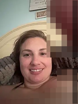 MilfyMrsRobinson's Webcam Show