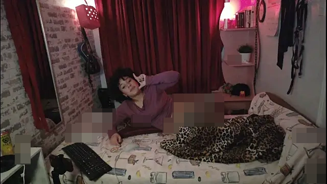 PrettyLittleProblem's Webcam Show