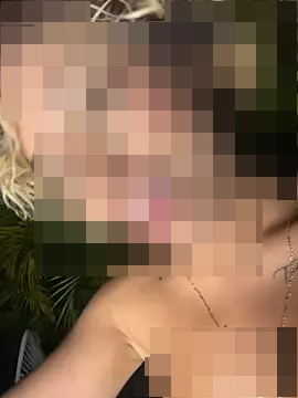 MystiqueXXX's Webcam Show