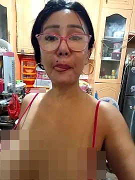 sweetieme's Webcam Show