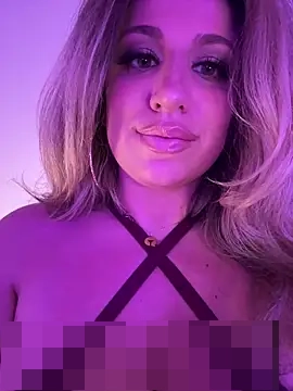 miamellycious' Webcam Show