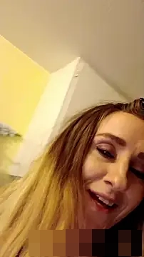 MissHunyBunz's Webcam Show