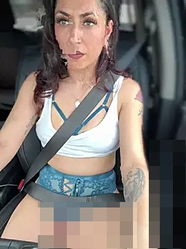 YourQueen18's Webcam Show