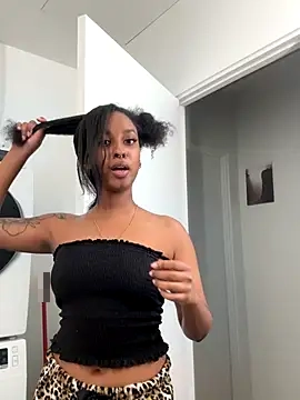 Your_Paris' Webcam Show