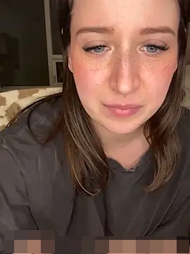 nerdynina's Webcam Show