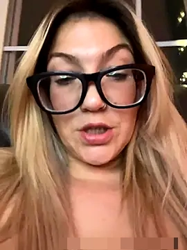 LittleMissEeve's Webcam Show