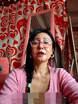 sweetieme's Webcam Show