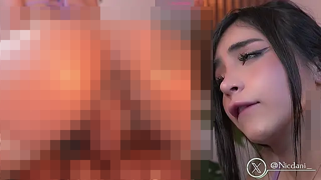 nicdani_1's Webcam Show