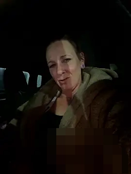 Lilbeezie81's Webcam Show