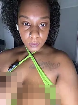 yaralucki's Webcam Show