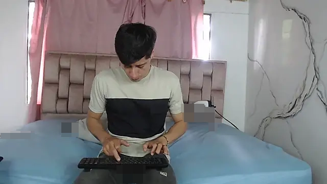 Sexytaty2022's Webcam Show