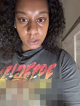 yaralucki's Webcam Show