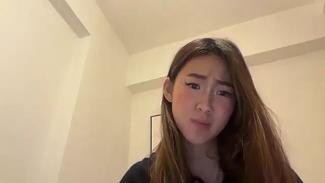 AlishaCheng's Webcam Show